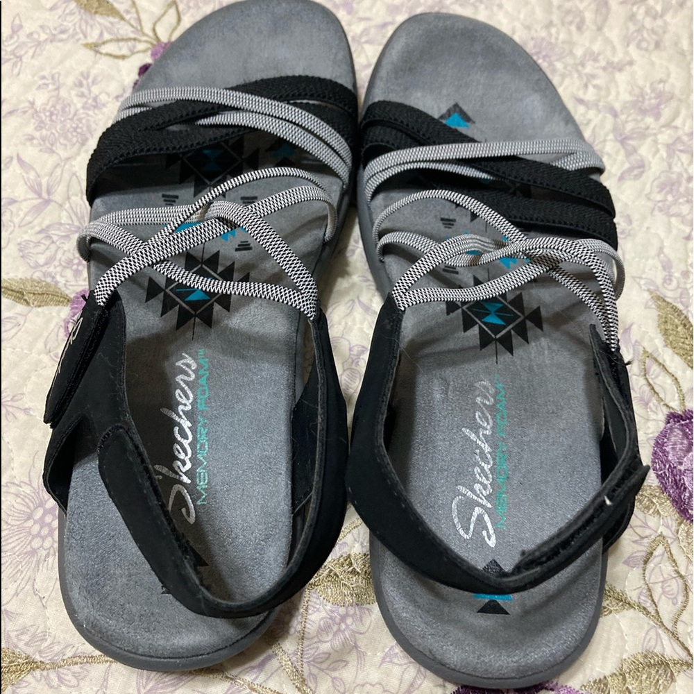 Skechers Black and Gray Sandals